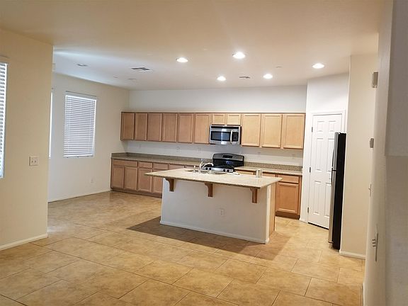 3rd image of 7567 Daniel Boone Ct