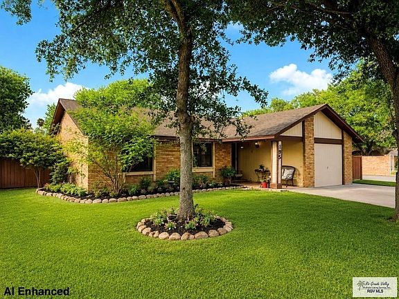 2nd image of 195 Aguila Dr