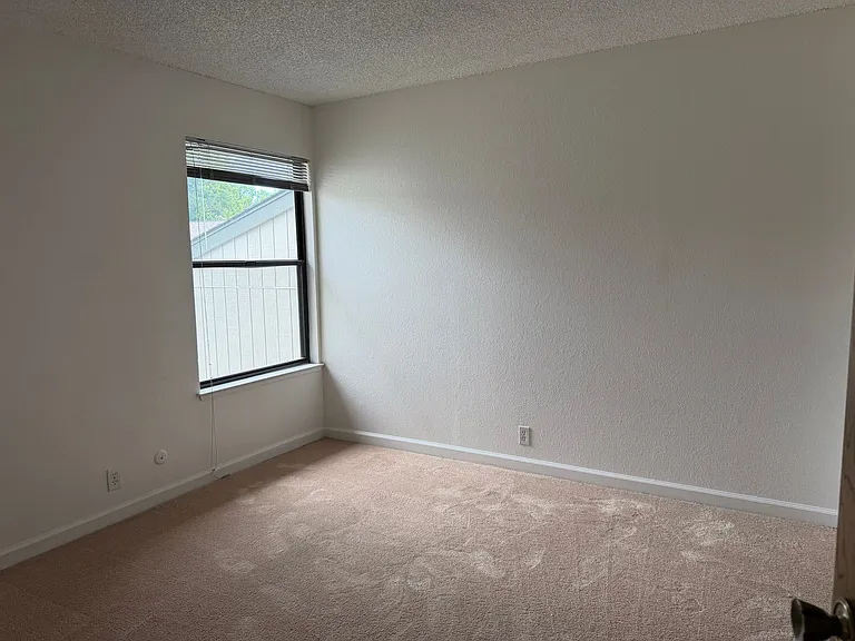 7806 Wren Ln — Photo 25
