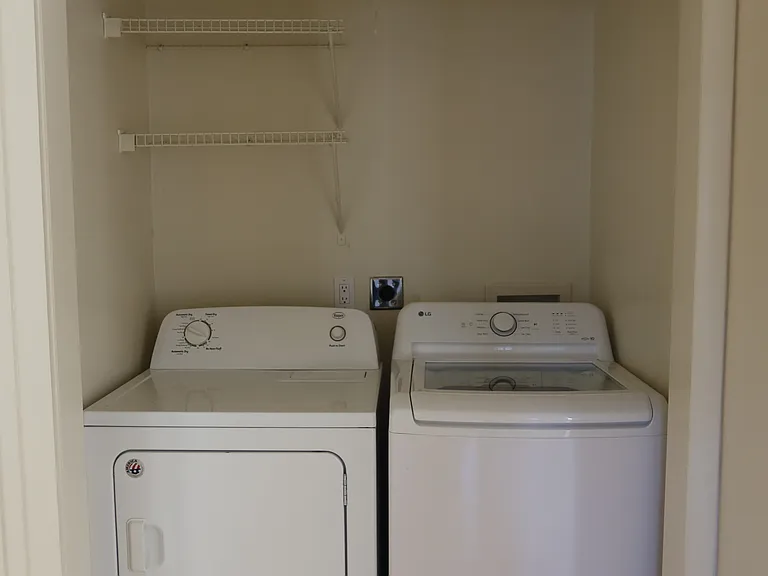 7007 E River Rd #2 — Photo 9