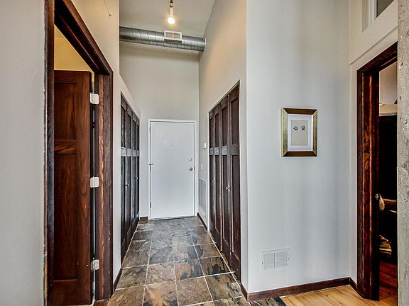 5th image of 1801 W Larchmont Ave APT 504