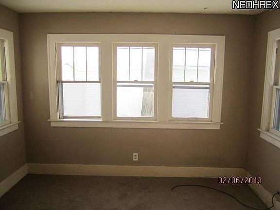 2nd image of 1231 W 10th St