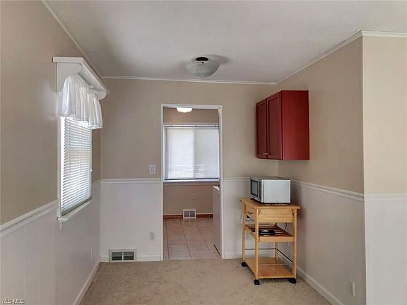 3rd image of 27151 Gary Ave
