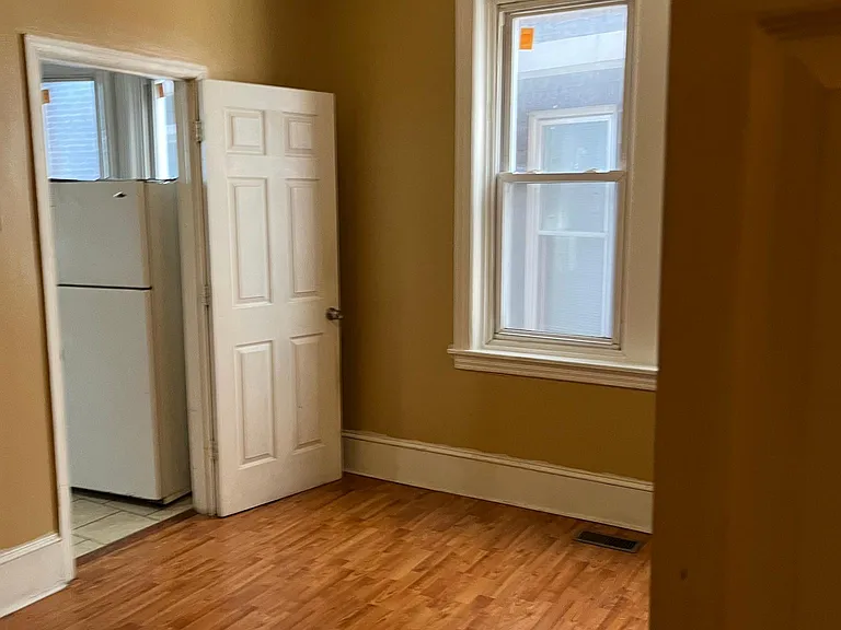 5640 Walnut St #1 — Photo 7