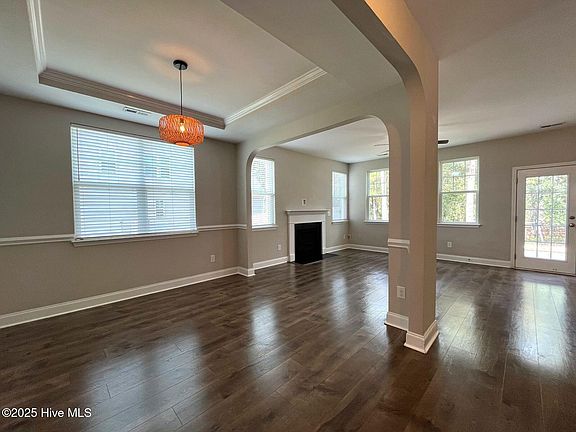 3rd image of 188 Sandy Springs Rd