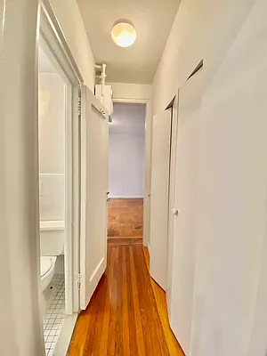 Rented by Waverly Realty Associates | media 20