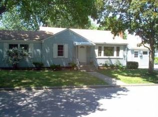 5 Hodsell St, Cranston, RI 02910