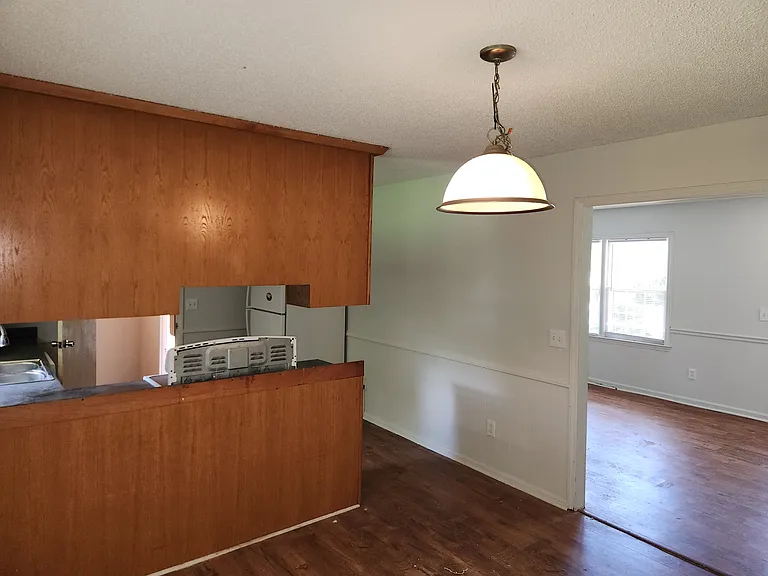 4634 Manchester Dr — Photo 8