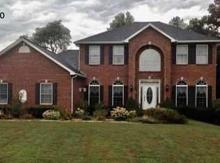 4263 Water Oak Ln, Smithton, IL 62285