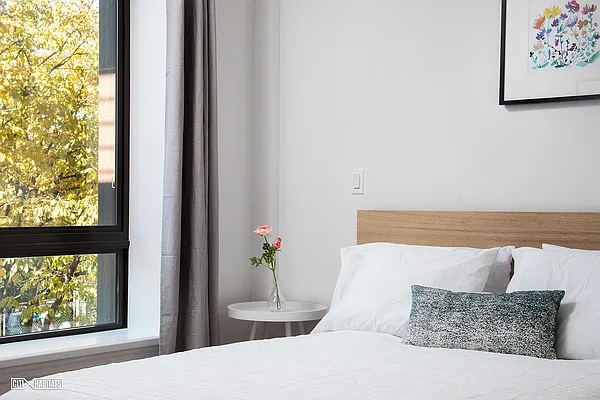 Sold by Citi Habitats | media 18