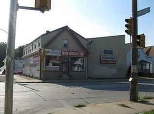 2079 S 35th St, Milwaukee, WI 53215