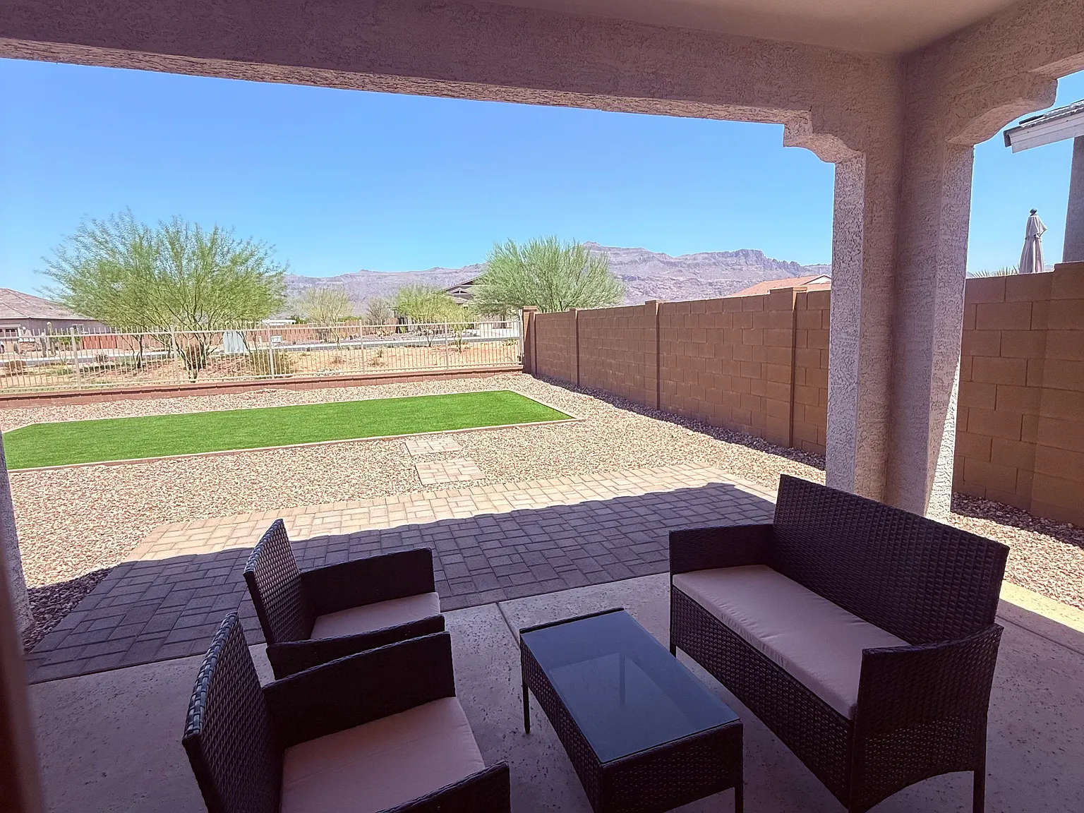 4 bed, 1960 sqft, $2,600 — Photo 4
