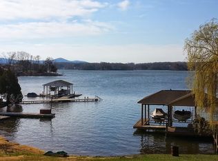 365 Hillcrest Heights Dr, Moneta, VA 24121