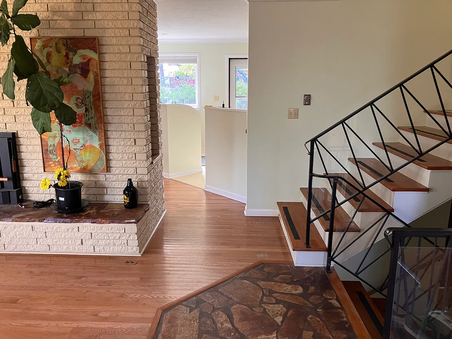 3 bed, 2200 sqft, $2,950 — Photo 4
