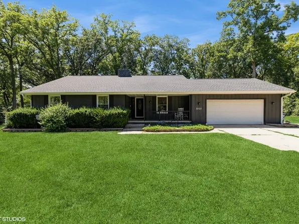 3203 Edwards St, Marengo, IL 60152