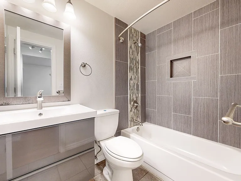 1381 Osceola St — Photo 15