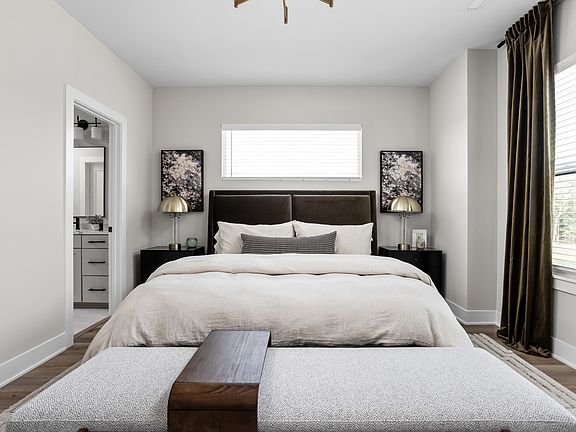 Spacious Owner s Suite