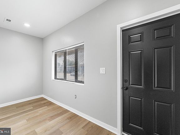 3rd image of 4272 Torresdale Ave