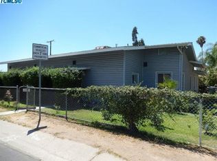 2815 S Chinowth St, Visalia, CA 93277
