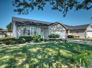 1430 Rokosz Ln, Dyer, IN 46311