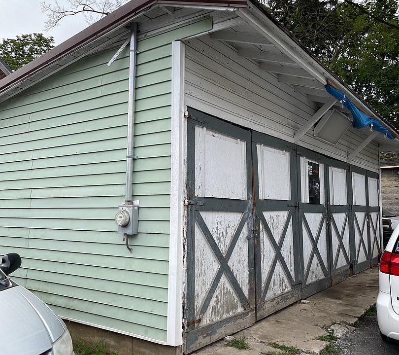 Building Photo 3