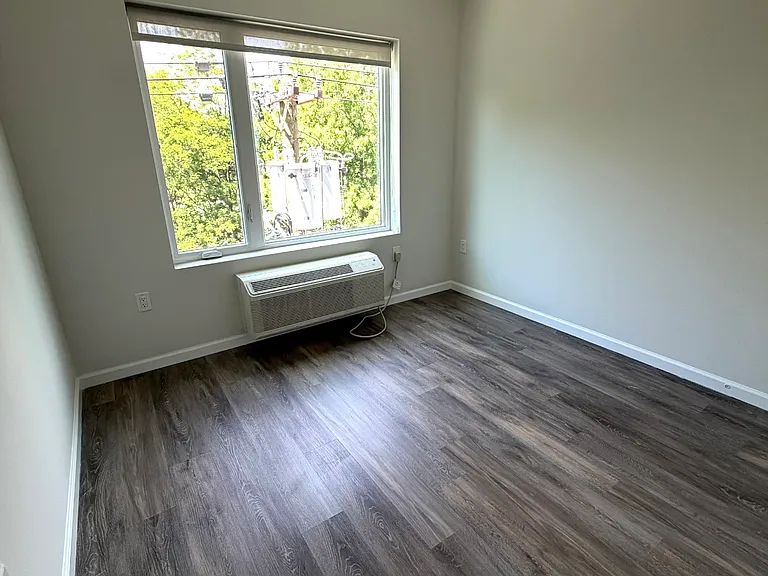 309 Lake St #301 — Photo 7