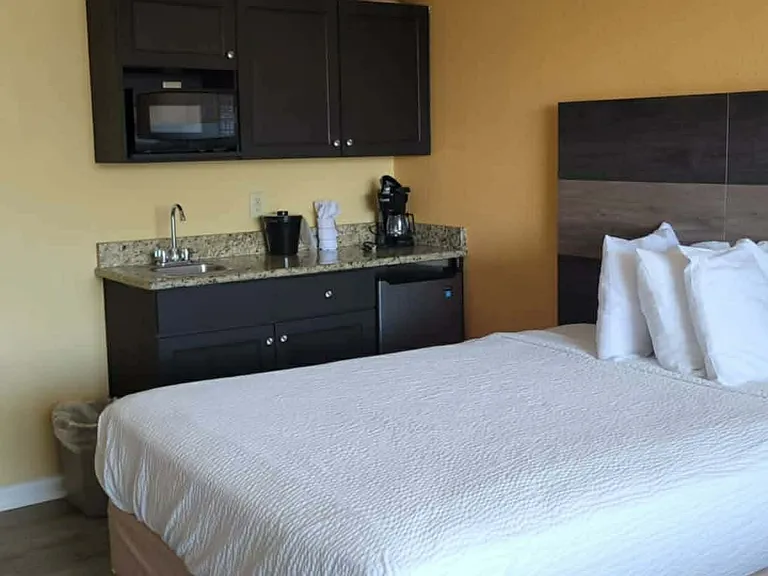 1501 S Ocean Blvd #5 — Photo 8