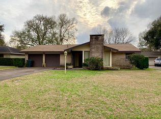 4511 Graves Ave, Groves, TX 77619