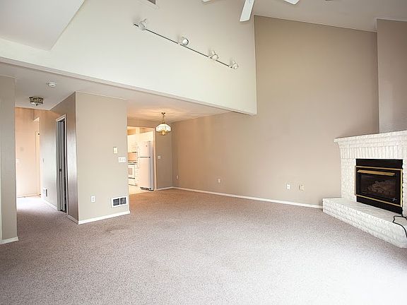 2nd image of 4417 Governor Ln SE
