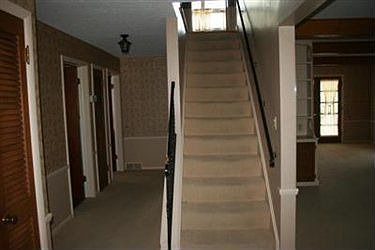 2nd image of 541 Lake Forest Dr