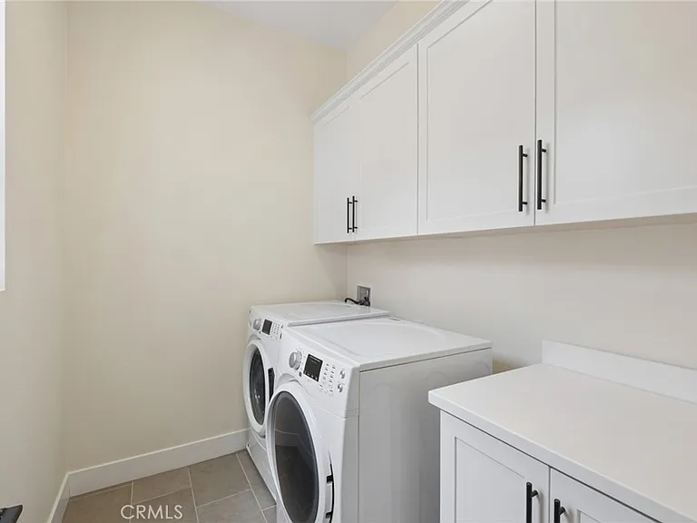 243 Cultivate — Photo 20