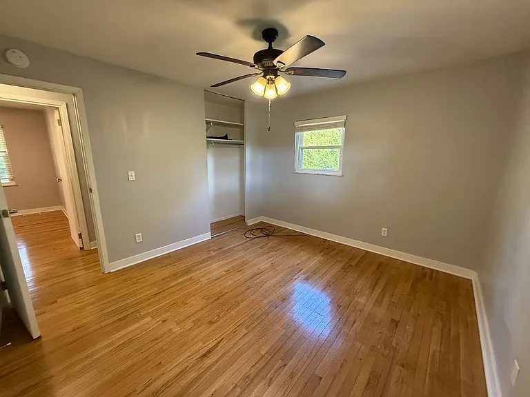213 S Poplar Dr — Photo 16