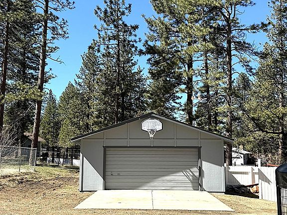 2nd image of 470 Circle Dr #465