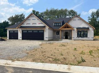 1320 Cascata Trl, Huntertown, IN 46748