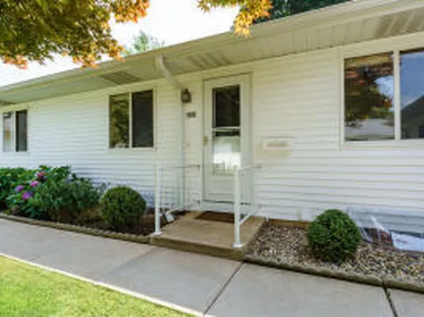 5029 Green Meadow Rd, Kalamazoo, MI 49009