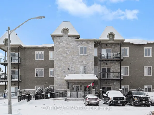 300 Solstice Cres #305, Russell, ON K0A 1W1