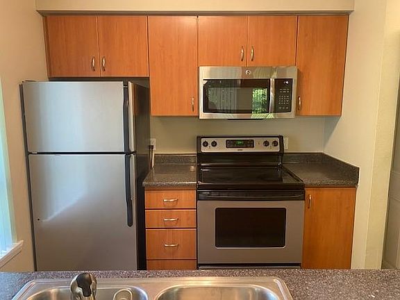 2nd image of 13600 NE 12th St APT A203