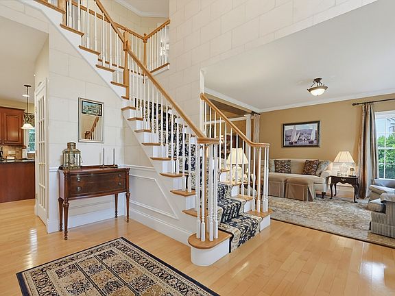 3rd image of 23 Lenox Dr