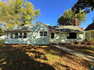 606 W Pipestone Ave, Flandreau, SD, 57028