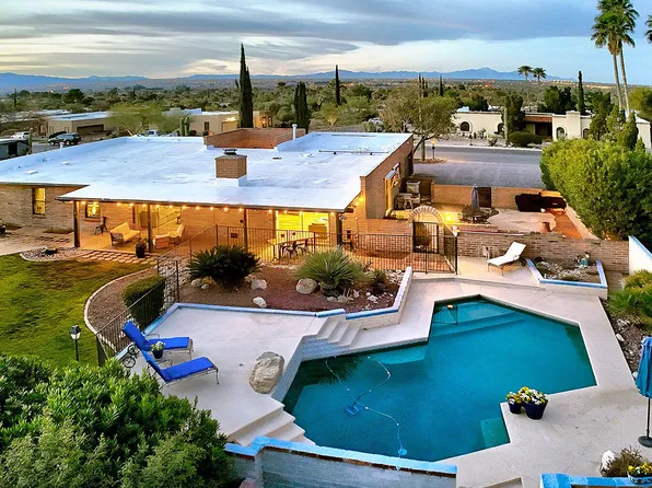 3755 N Knollwood Cir, Tucson, AZ 85750