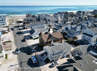 39 4th Ave, Lavallette, NJ 08735
