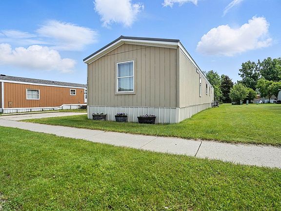 3rd image of 1237 Spearfish Mountain Ln