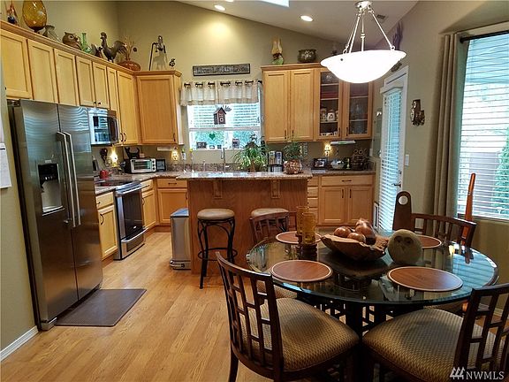 4th image of 21022 111th Avenue Ct E