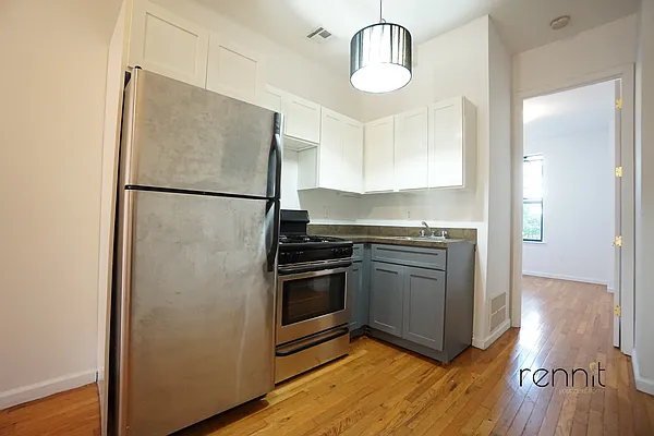 Rented by Rennit Inc. | media 4