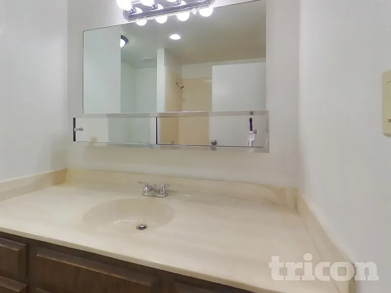 4323 W Poinsettia Dr — Photo 14