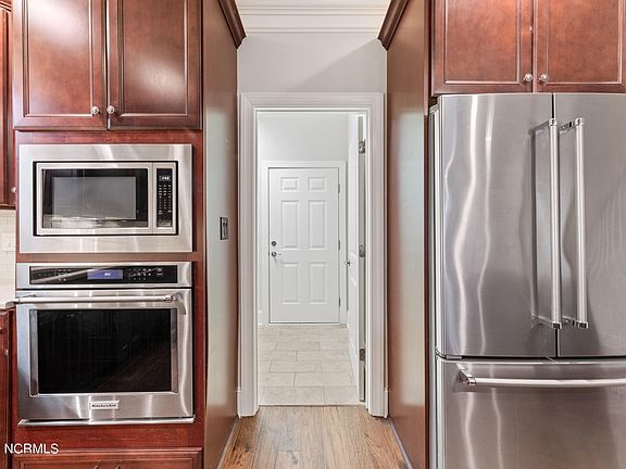 5th image of 4325 Terrington Dr