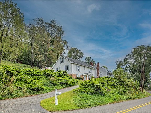2nd image of 338 Brush Creek Rd