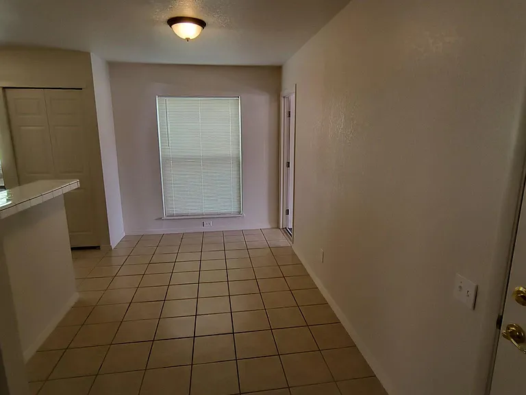 10406 Ashwood Dr — Photo 10
