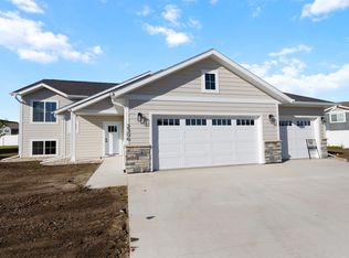 2306 Morning Glory Dr, Brookings, SD 57006