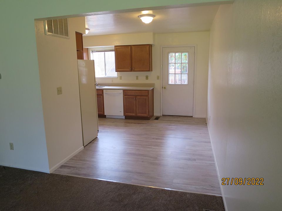 1st image of 1408-1410 Douglas Ave
